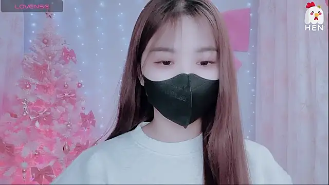 hen237 online show from December 2025 05:45:02 AM