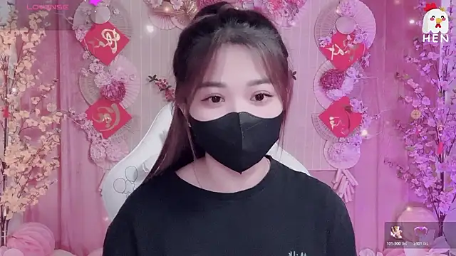 hen237 online show from February 2026 07:10:01 PM