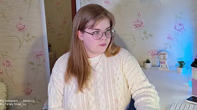 sinnamon  online show from October 2025 06:59:01 PM