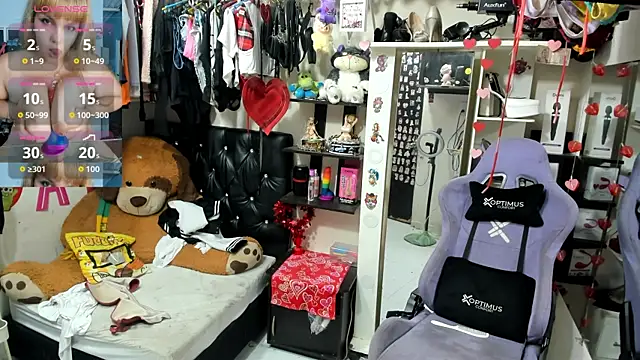 allsson queen online show from February 2026 06:00:02 PM