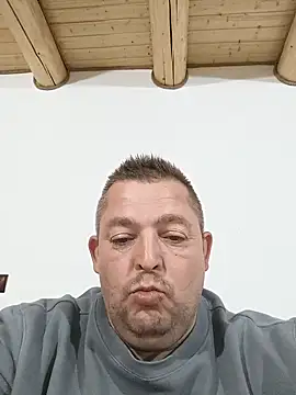 Snapshot of Borisache chatting on October 2025 04:40:02 PM Borisache online show from October 2025 04:40:02 PM