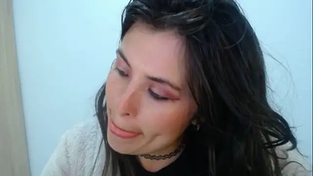 Alexandrasaenz online show from February 2025 10:53:01 PM