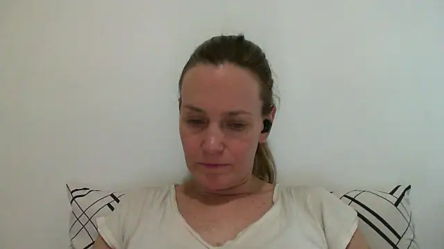 Annylove1 online show from March 2025 09:45:01 PM