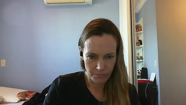 Annylove1 online show from September 2025 11:00:02 AM