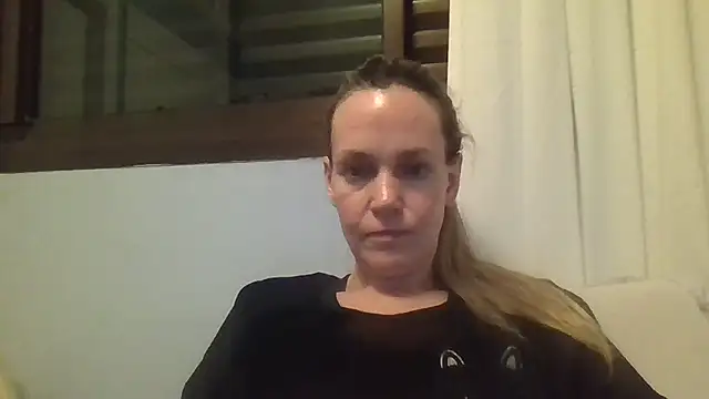 Annylove1 online show from October 2025 12:19:01 AM