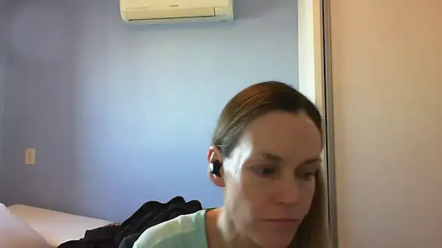 Annylove1 online show from October 2025 10:40:02 AM