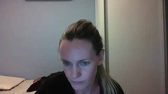 Annylove1 online show from October 2025 12:55:01 AM