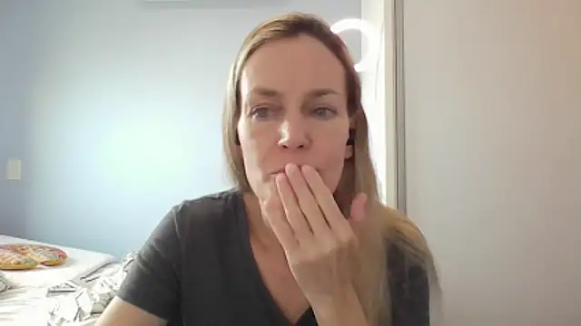 Annylove1 online show from February 2026 10:54:01 AM