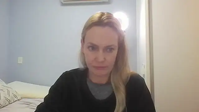 Snapshot of Annylove1 chatting on July 2026 10:52:02 AM Annylove1 online show from July 2026 10:52:02 AM