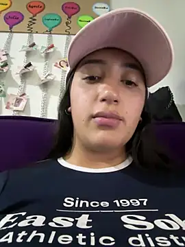 Snapshot of Hannahoff chatting on March 2025 03:28:02 AM Hannahoff online show from March 2025 03:28:02 AM