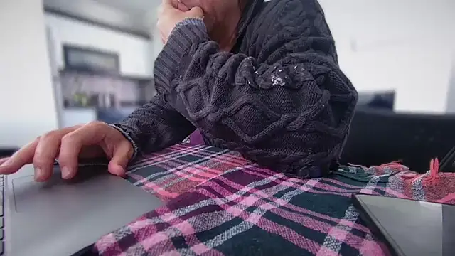 ALPHANDRE online show from December 2025 10:44:02 AM