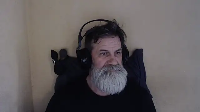 Snapshot of AlexNudo chatting on April 2026 08:51:01 AM AlexNudo online show from April 2026 08:51:01 AM