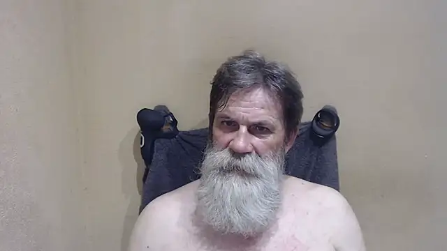 Snapshot of AlexNudo chatting on June 2026 07:46:01 PM AlexNudo online show from June 2026 07:46:01 PM