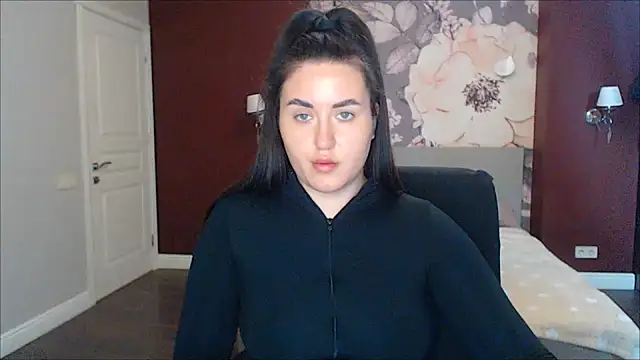 Roxie Bradley online show from January 2025 09:39:01 AM