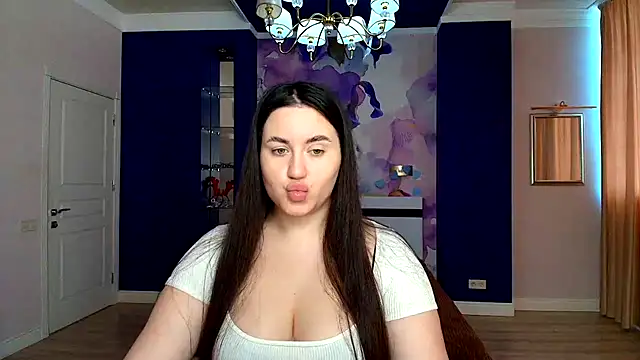 Roxie Bradley online show from March 2025 06:47:02 AM