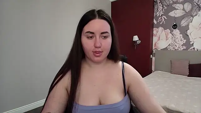 Roxie Bradley online show from March 2026 06:39:01 AM