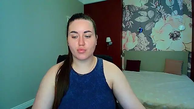 Snapshot of Roxie_Bradley chatting on May 2026 05:46:01 AM Roxie Bradley online show from May 2026 05:46:01 AM