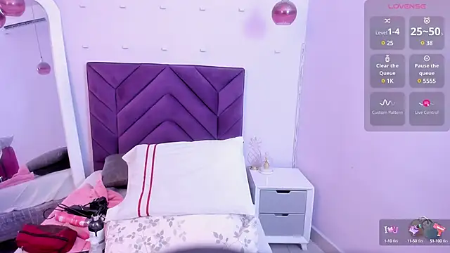 haileystone online show from March 2025 03:19:01 PM