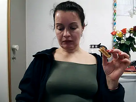 LoveNBloom online show from December 2024 08:45:02 PM