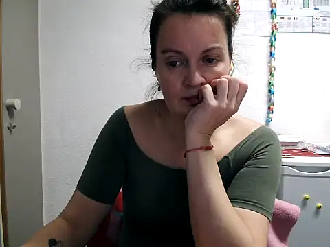 LoveNBloom online show from February 2025 06:04:02 PM