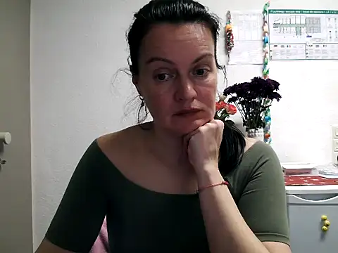 LoveNBloom online show from March 2025 06:16:01 PM