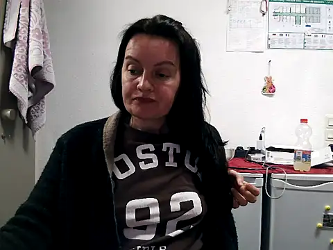 LoveNBloom online show from March 2026 07:09:01 PM