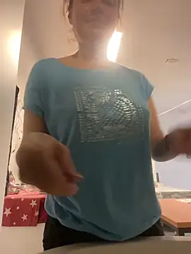 LoveNBloom online show from June 2026 05:28:02 PM