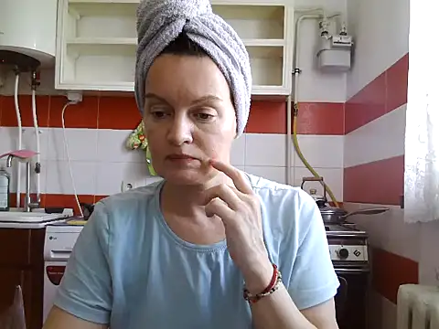 LoveNBloom online show from July 2026 03:40:01 PM