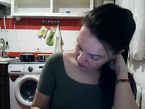 LoveNBloom online show from July 2026 07:39:01 PM