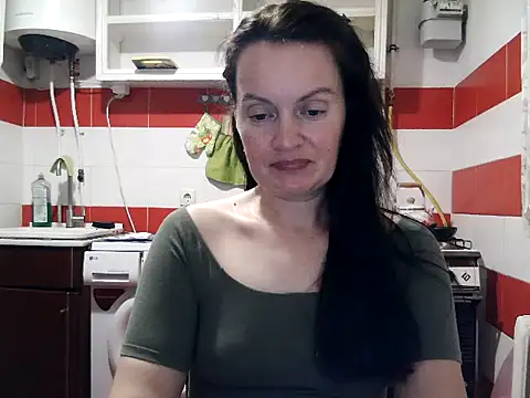 LoveNBloom online show from August 2026 06:29:02 PM