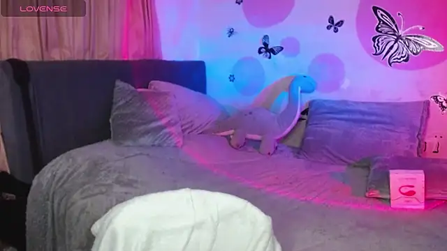 Snapshot of Cata_cortes chatting on February 2025 02:14:01 AM Cata cortes online show from February 2025 02:14:01 AM