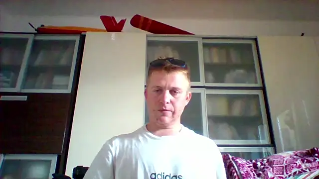 Matttthees online show from September 2025 03:35:01 PM