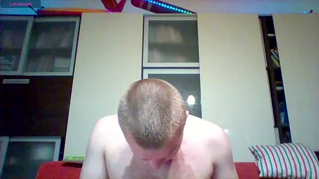 Matttthees online show from October 2025 08:05:02 PM