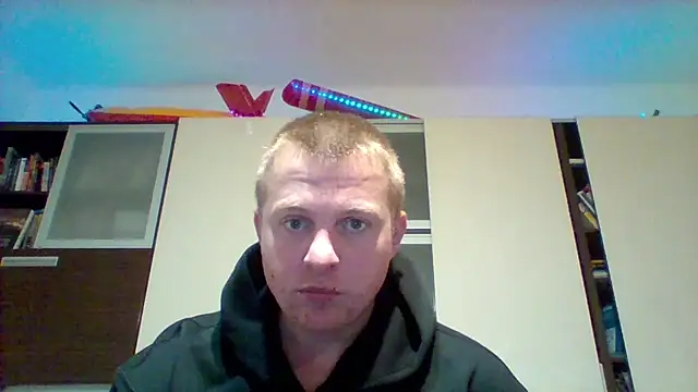 Matttthees online show from October 2025 06:29:02 PM