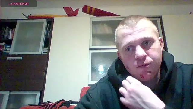 Matttthees online show from November 2025 04:34:02 AM