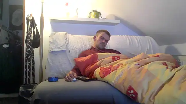 Cambitchboy online show from November 2025 05:18:02 AM