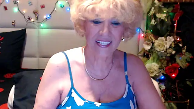 HappyWomanOn online show from June 2026 09:33:02 AM