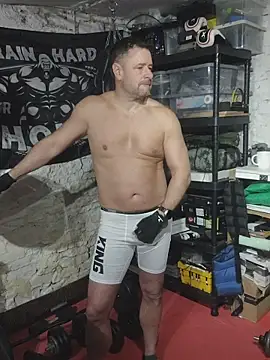 rob2810 online show from January 2026 06:13:01 PM