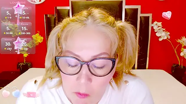 Nayla Garner online show from February 2025 07:27:02 PM