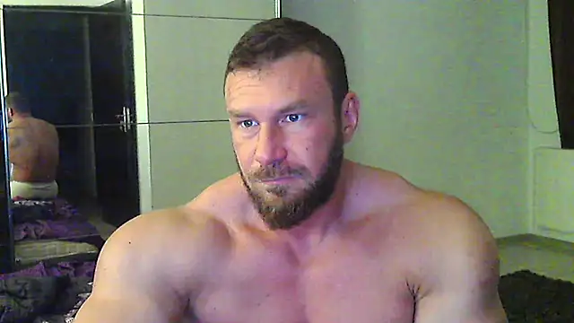 muscularkevin online show from April 2026 04:04:01 AM