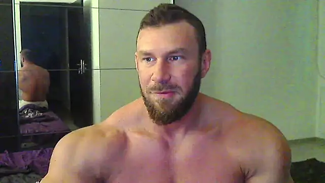 Snapshot of muscularkevin chatting on May 2026 03:48:01 AM muscularkevin online show from May 2026 03:48:01 AM