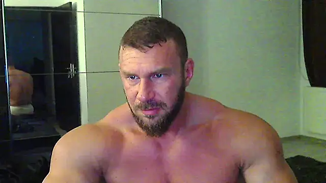 Snapshot of muscularkevin chatting on May 2026 03:24:02 AM muscularkevin online show from May 2026 03:24:02 AM