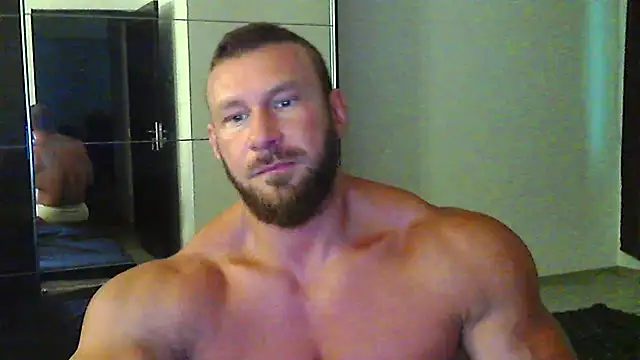Snapshot of muscularkevin chatting on June 2026 03:44:01 AM muscularkevin online show from June 2026 03:44:01 AM