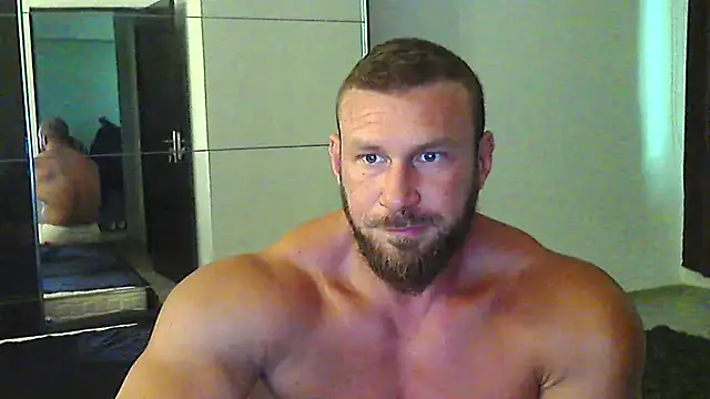 Snapshot of muscularkevin chatting on June 2026 01:17:02 PM muscularkevin online show from June 2026 01:17:02 PM