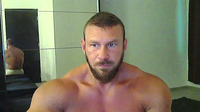 Snapshot of muscularkevin chatting on June 2026 03:45:01 AM muscularkevin online show from June 2026 03:45:01 AM