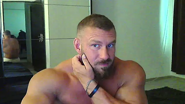 Snapshot of muscularkevin chatting on July 2026 01:13:02 PM muscularkevin online show from July 2026 01:13:02 PM