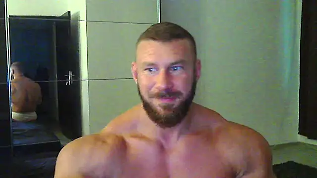 Snapshot of muscularkevin chatting on July 2026 03:34:01 AM muscularkevin online show from July 2026 03:34:01 AM