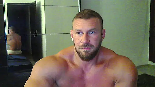 Snapshot of muscularkevin chatting on July 2026 06:14:02 PM muscularkevin online show from July 2026 06:14:02 PM