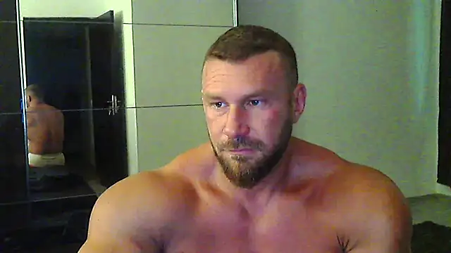 Snapshot of muscularkevin chatting on July 2026 03:35:01 AM muscularkevin online show from July 2026 03:35:01 AM