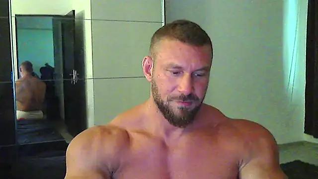Snapshot of muscularkevin chatting on July 2026 01:30:01 PM muscularkevin online show from July 2026 01:30:01 PM